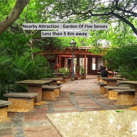 Oyo 62702 Golden Home Stay Nowe Delhi Zewnętrze zdjęcie