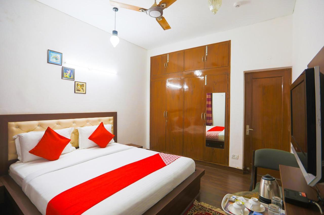Oyo 62702 Golden Home Stay Nowe Delhi Zewnętrze zdjęcie